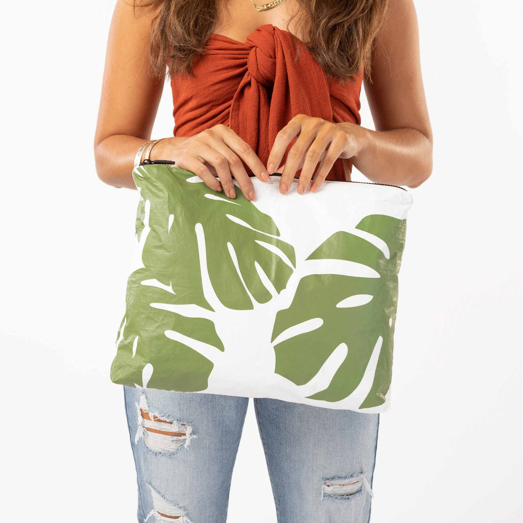 Max Pouch | Monstera - Front