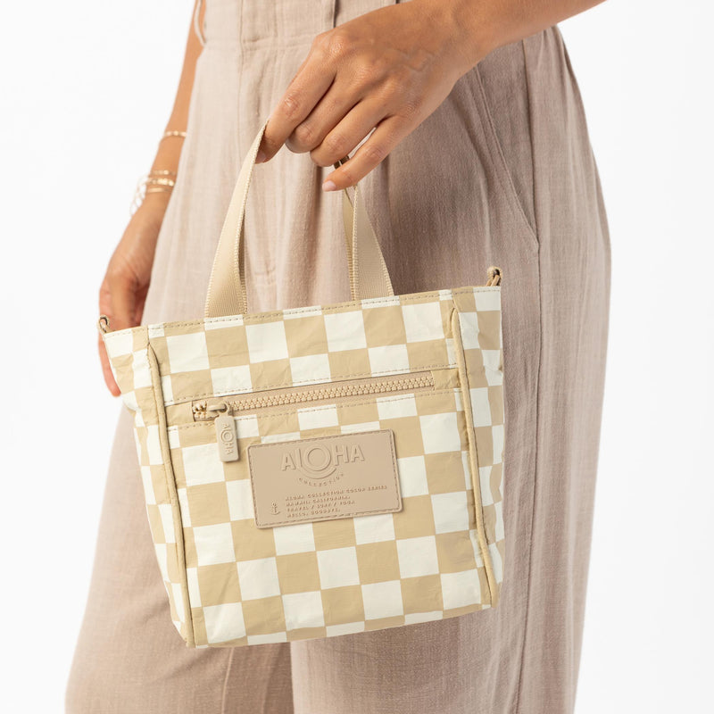 Crossbody | Checkmate