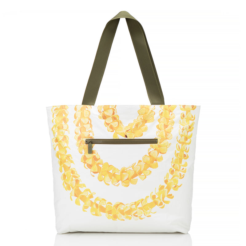 Day Tripper | Lei Ers by Aloha De Mele