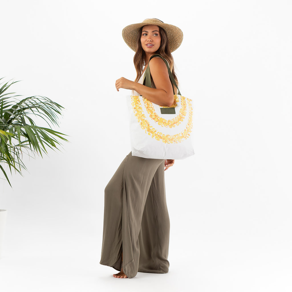 Day Tripper | Lei Ers by Aloha De Mele