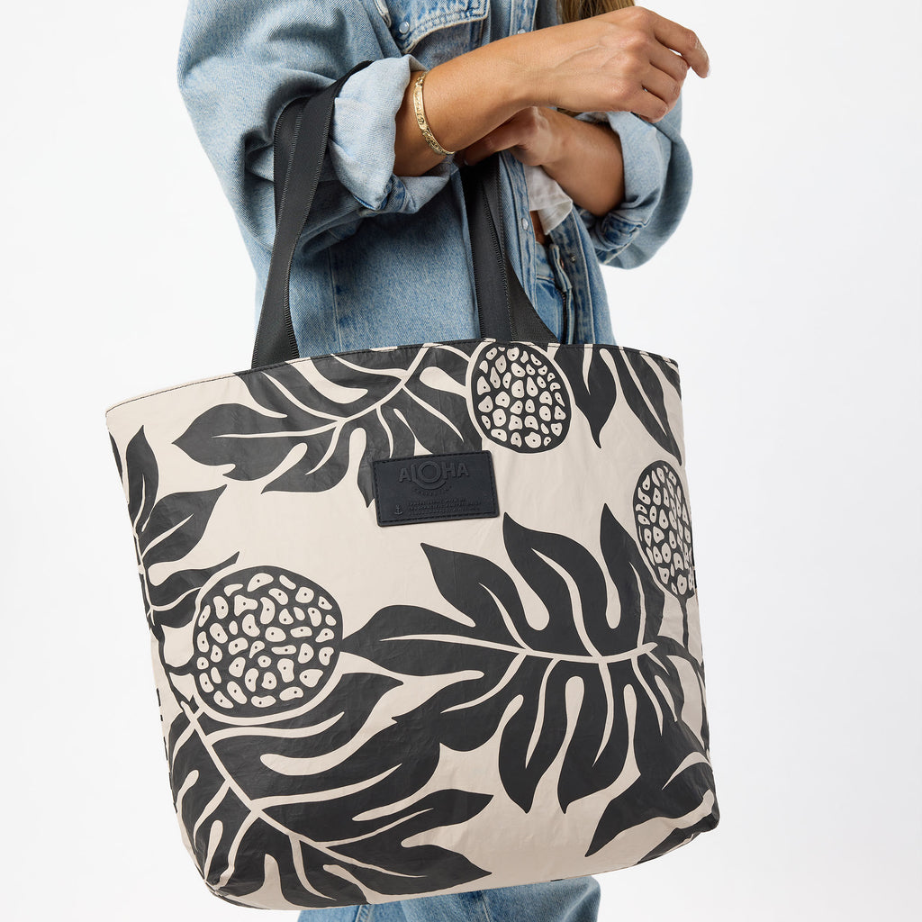 Day Tripper | Holomua