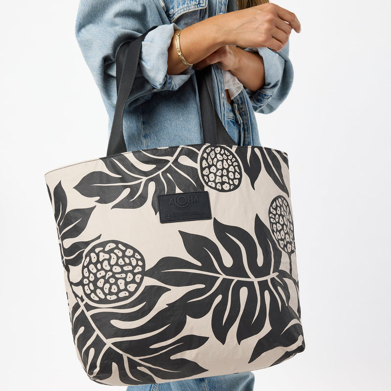Day Tripper | Holomua