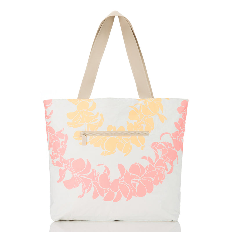 Day Tripper | Plumeria Lei
