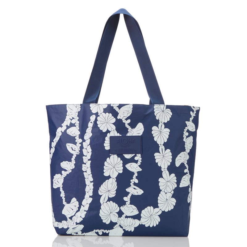 Day Tripper | Shell Lei