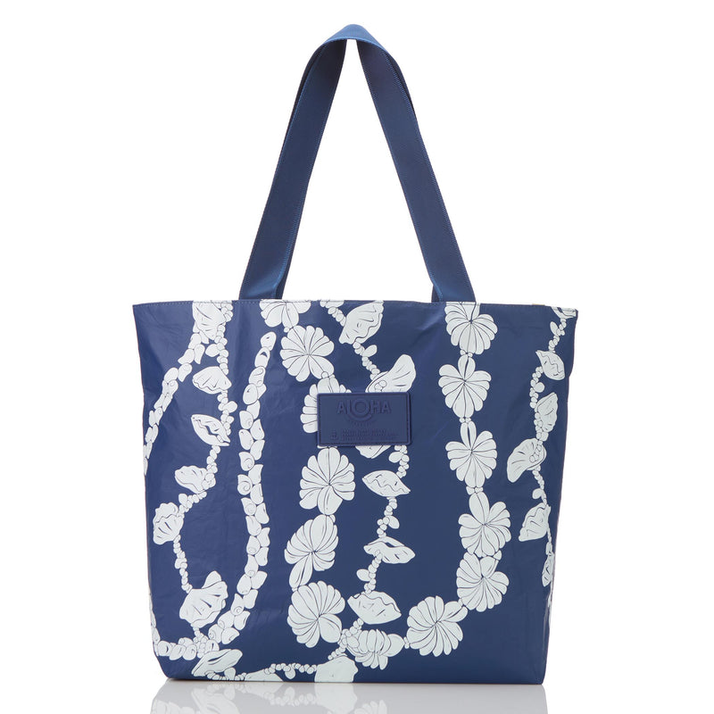 Day Tripper | Shell Lei
