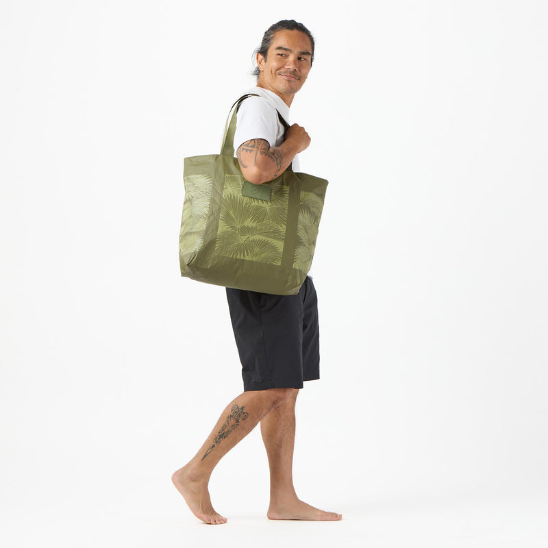 Day Tripper | Loulu by Sig Zane