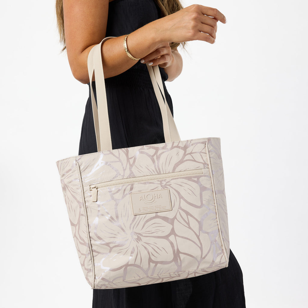 Go-To Tote | Backyard
