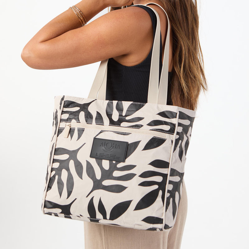 Go-To Tote | Ola