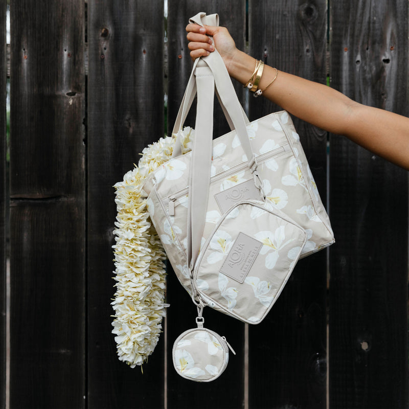 Le Tour | Kilinoe by Aloha De Mele