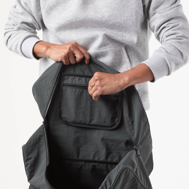 Keep It Light Weekender | Monochrome
