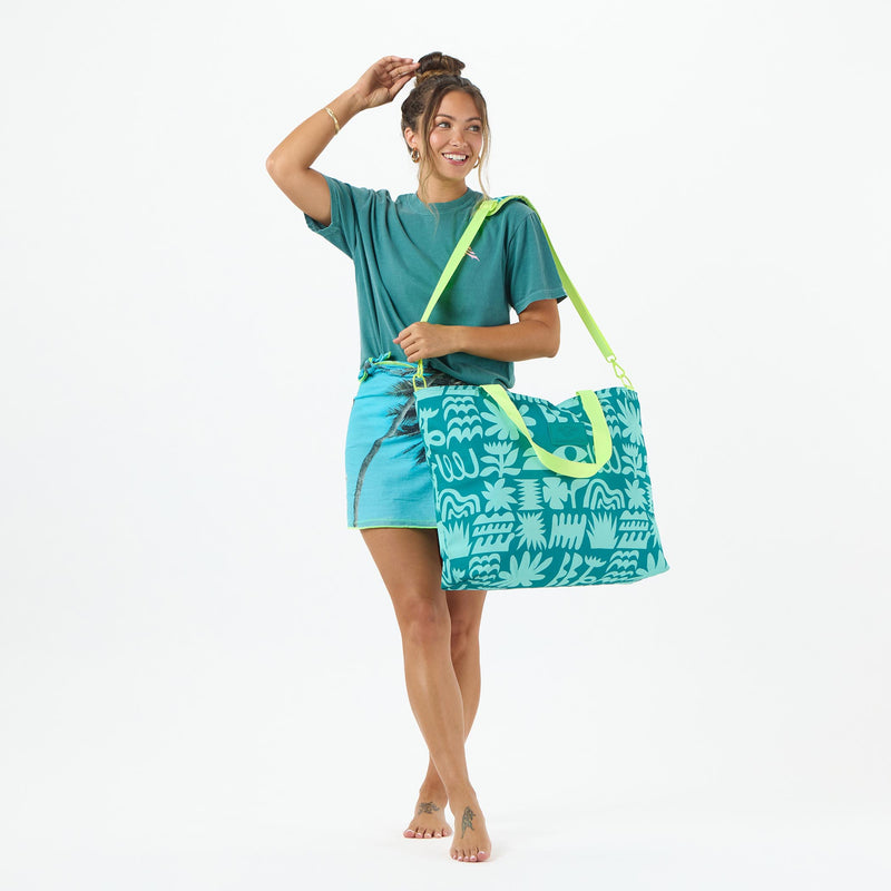 Carry-On Cooler Tote | Summer Club