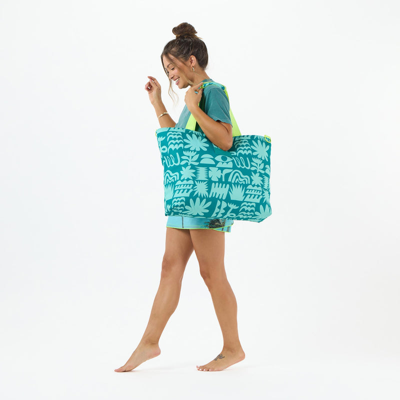 Carry-On Cooler Tote | Summer Club