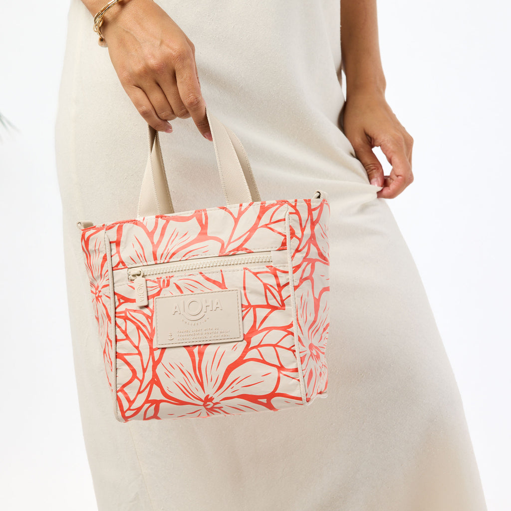 Crossbody | Backyard