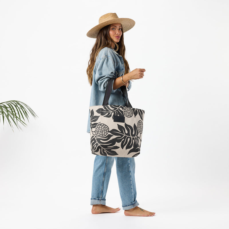 Day Tripper | Holomua