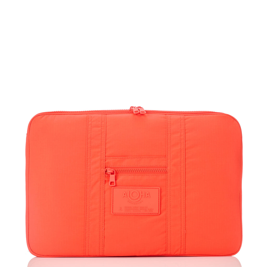 Keep It Light Laptop Case | Monochrome