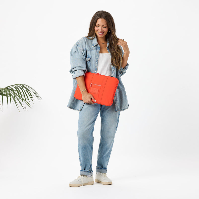 Keep It Light Laptop Case | Monochrome