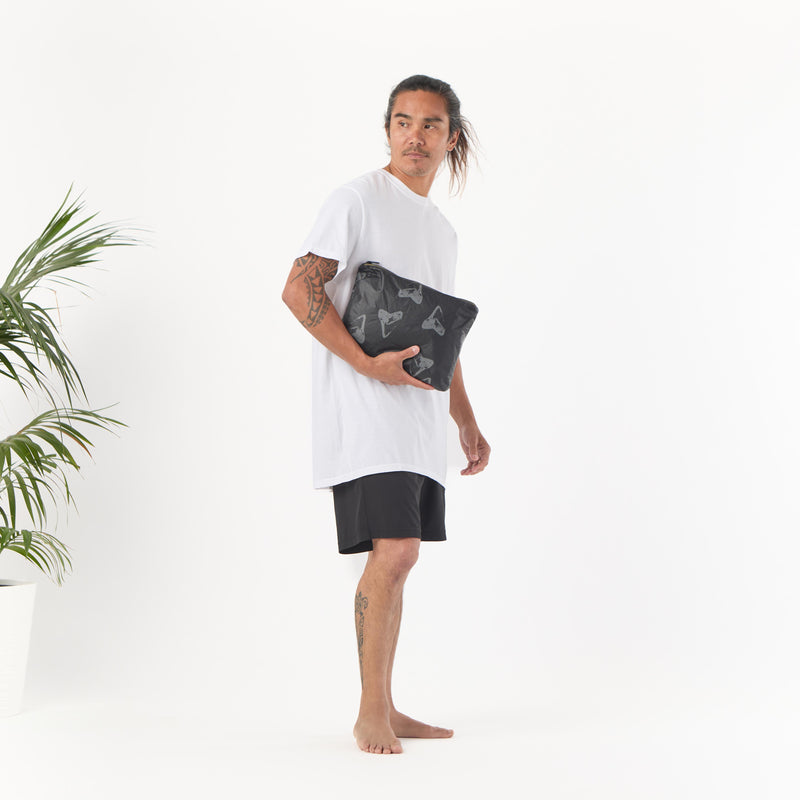 Mid Pouch | ʻAumākua