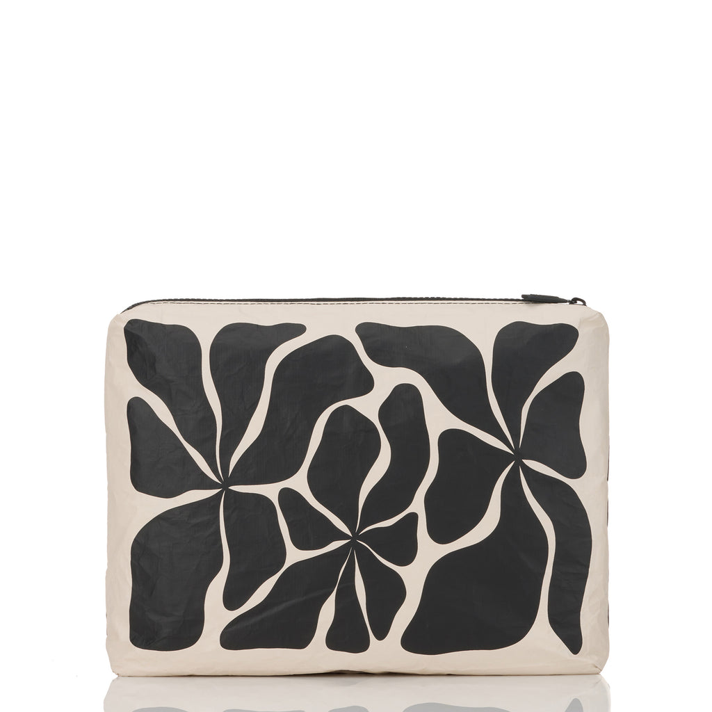 Mid Pouch | Wavy