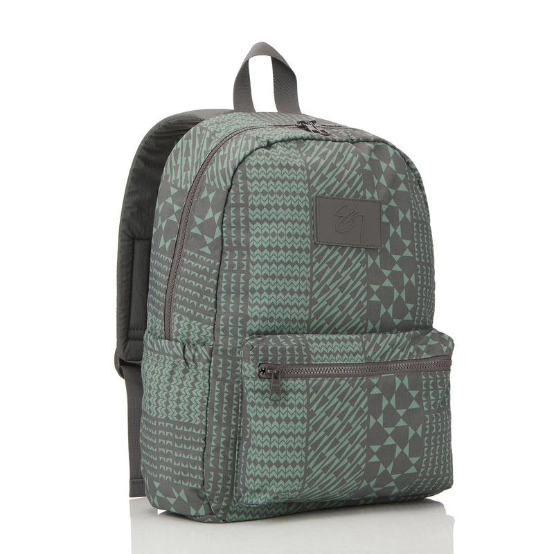 Keep It Light Backpack | Hekilike’eke’ekauilapōhaku
