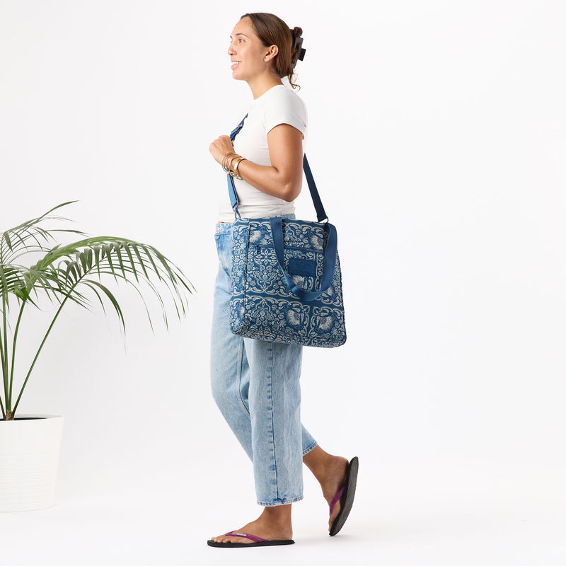 Keep It Light Daily Tote | Rodeo