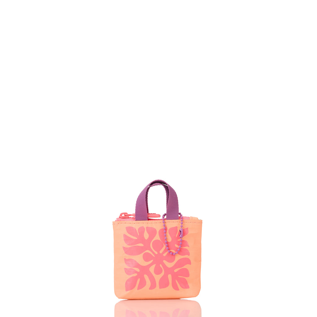 Tiny Tripper | Applique