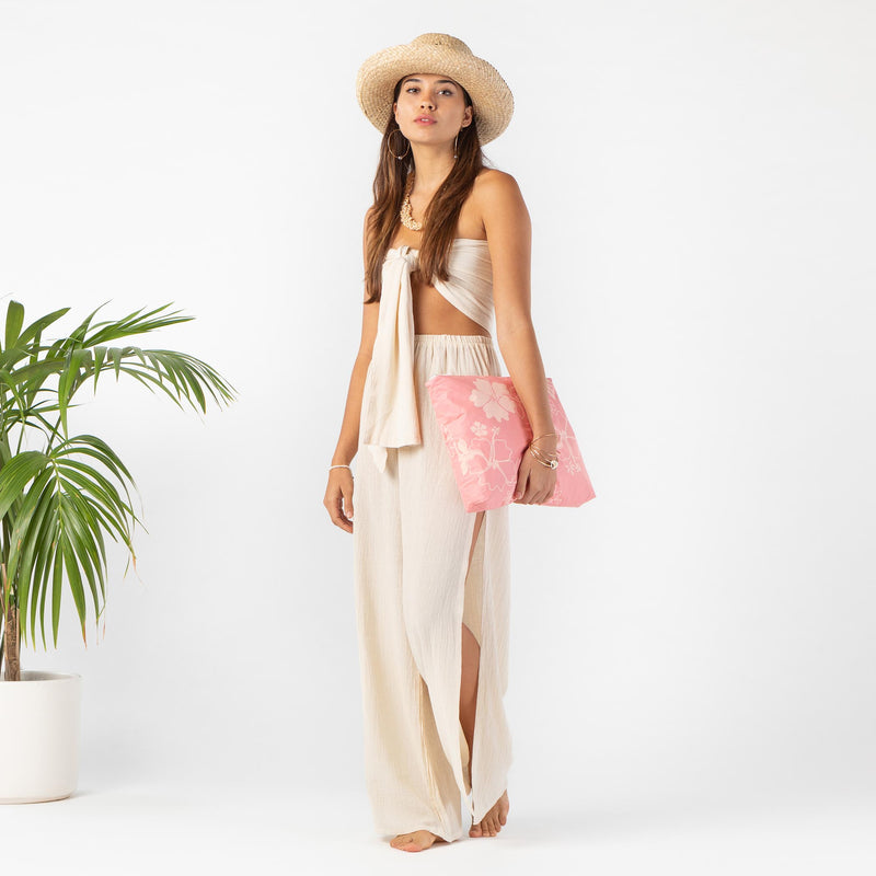 Max Pouch | Eimeo Ahiri - Front 1